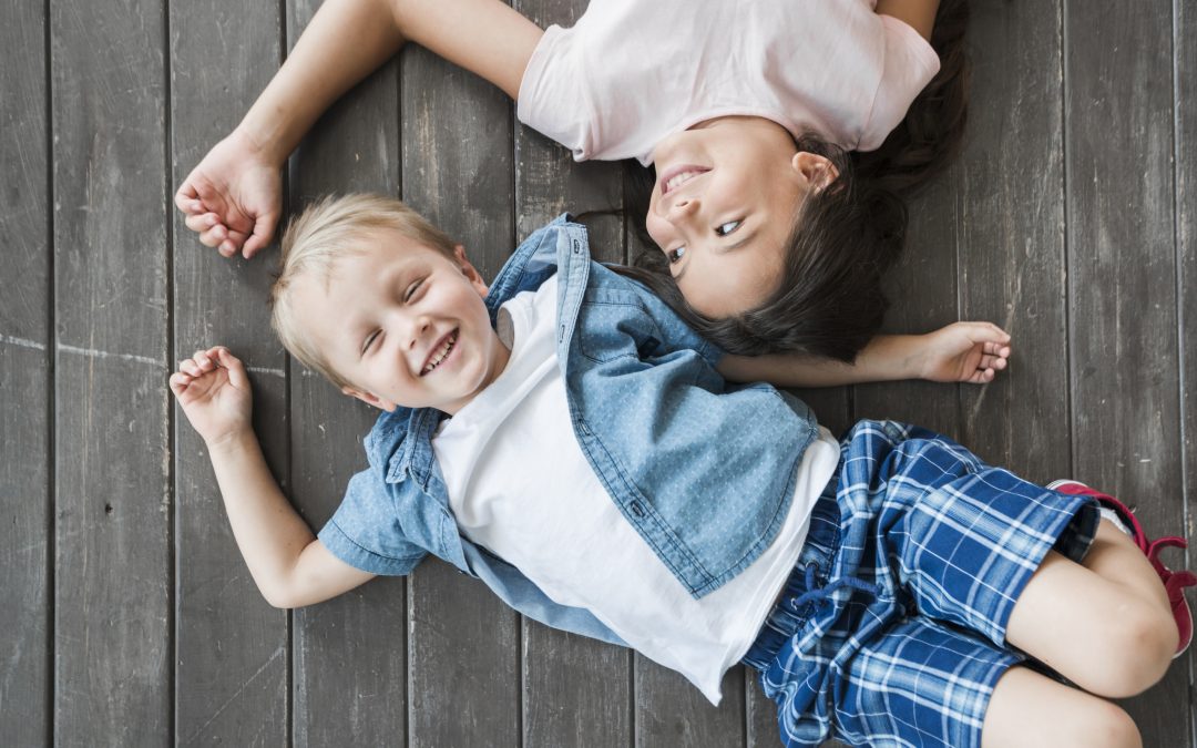 Estudios longitudinales de hermanos pequeños de niños con autismo